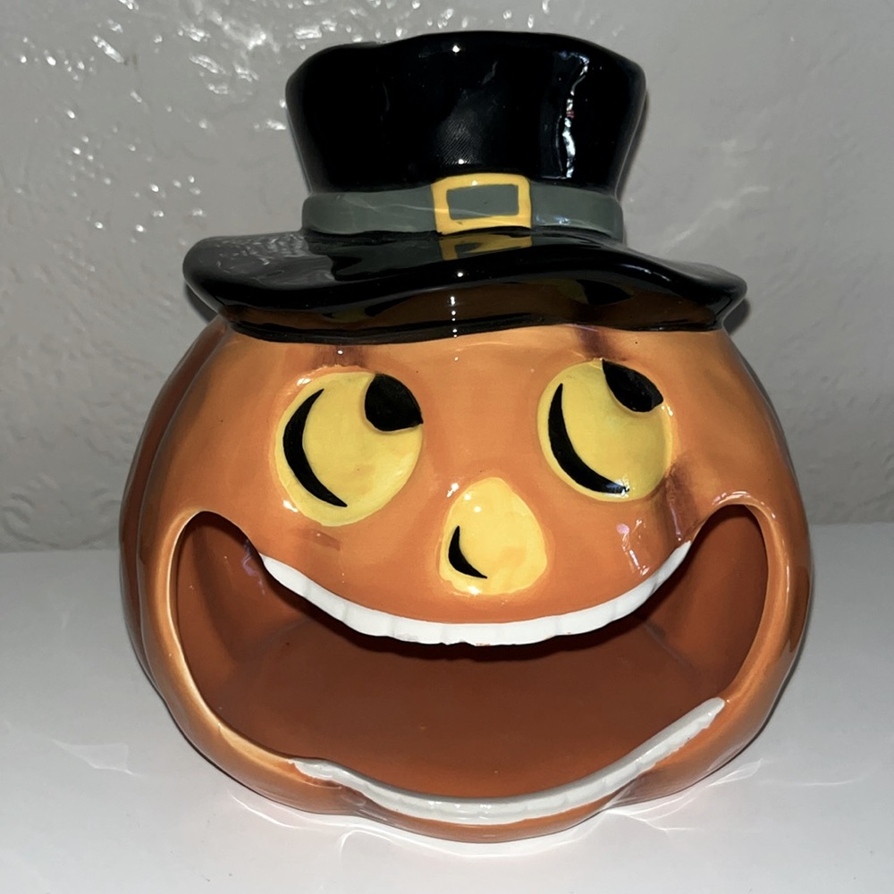 Folk Art Pumpkin pilgrim hat candy dish
